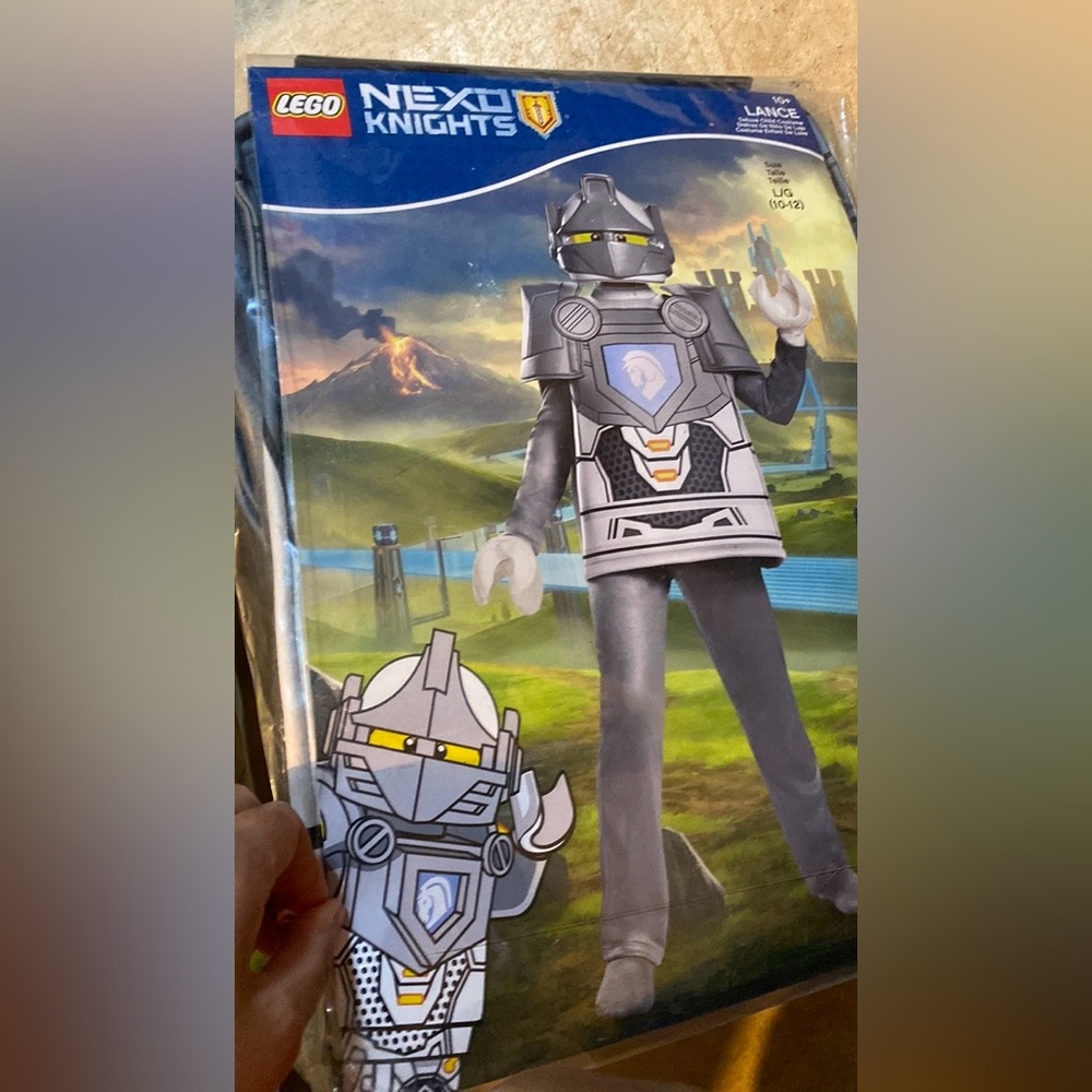 Halloween Lego NEXO Knights boys size large, missing pants